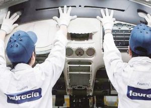 للراغبين في التوظيف بشركة إسمنت المغرب FAURECIA MAROC Recrutement 2021