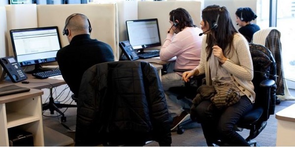 حملة لتوظيف شباب وشابات بمختلف مراكز الإتصال ابتداءا من النيفو باك فما فوق بأجر متوسط بين 4.000 و6.000 درهم